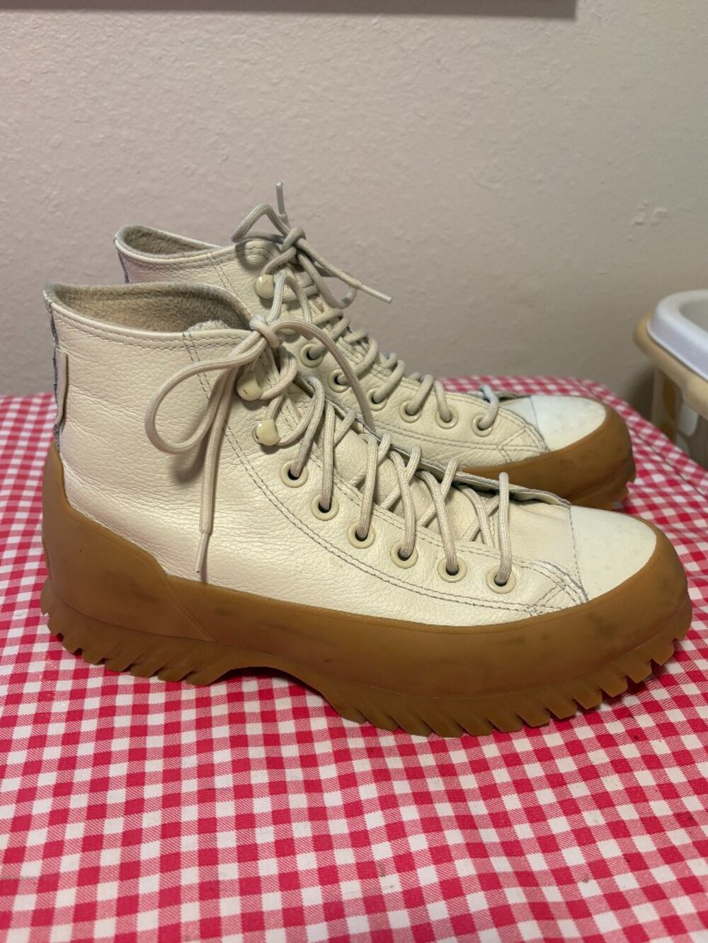 Converse Chuck Taylor CTAS Lugged Winter 2.0 HI Leather 171425C Size 9 US